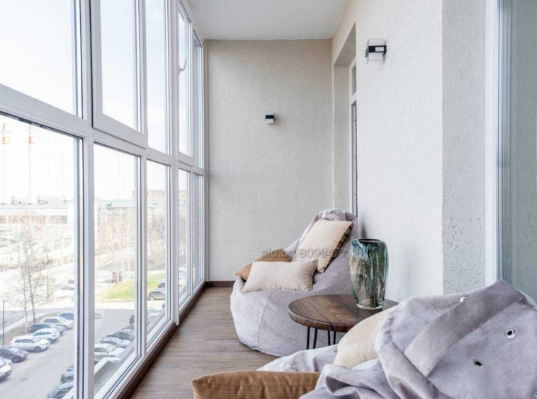 Тристаен апартамент в Пловдив, Тракия - 111 кв.м за 900 €/кв.м - Снимка #2