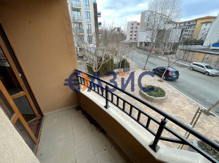 Двустаен апартамент в к.к. Слънчев бряг - 65 кв.м за 539 €/кв.м - Снимка #13