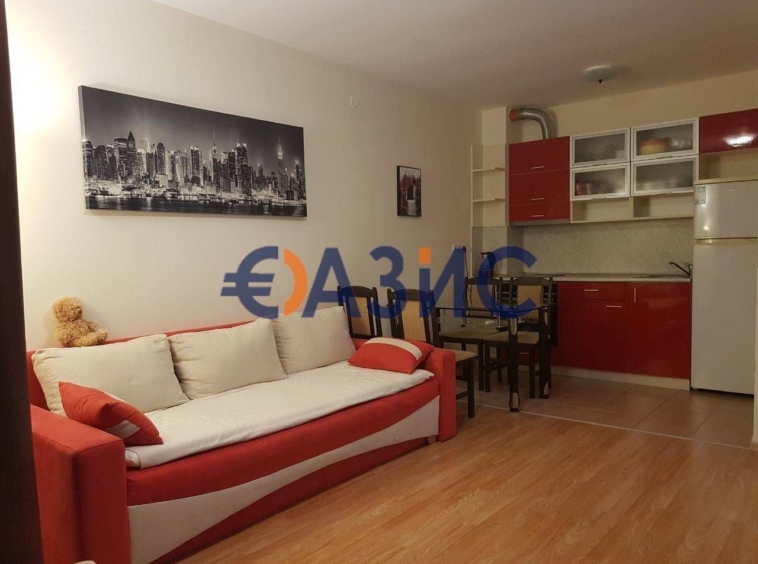 Двустаен апартамент в к.к. Слънчев бряг - 64 кв.м за 782 €/кв.м - Снимка #1
