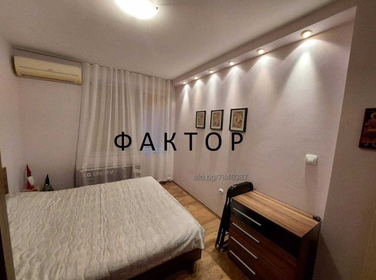 Тристаен апартамент в Пловдив, Въстанически - 110 кв.м за 1225 €/кв.м - Снимка #10