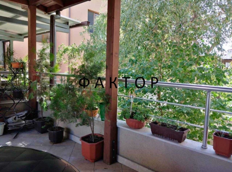 Тристаен апартамент в Пловдив, Въстанически - 110 кв.м за 1225 €/кв.м - Снимка #14