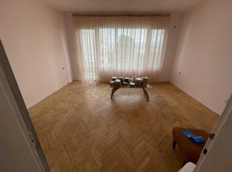 Тристаен апартамент в Пловдив, Христо Смирненски - 82 кв.м за 1159 €/кв.м - Снимка #2