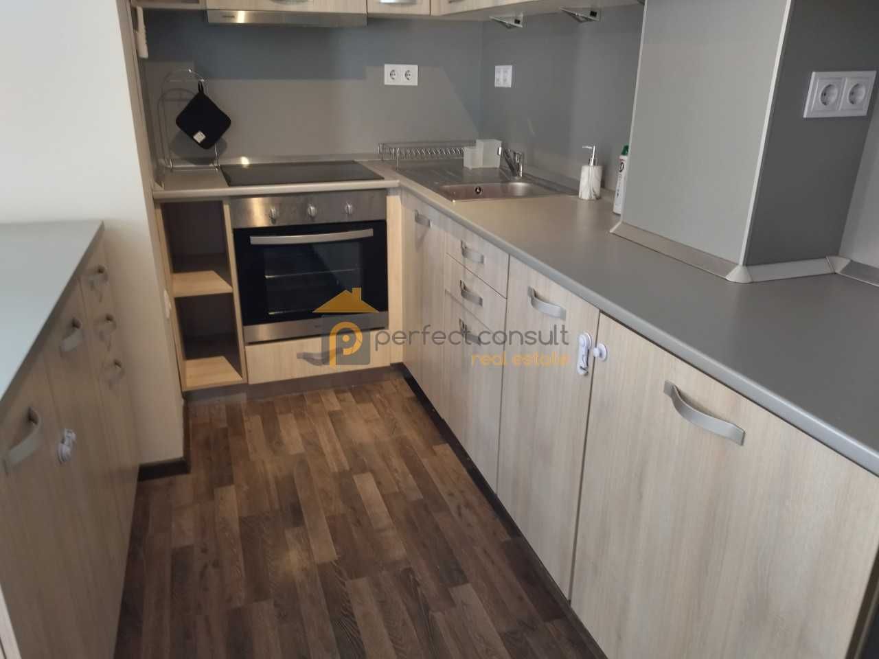Дава се под наем Двустаен апартамент в Пловдив, Тракия - 70 кв.м за 298 € - Снимка #2
