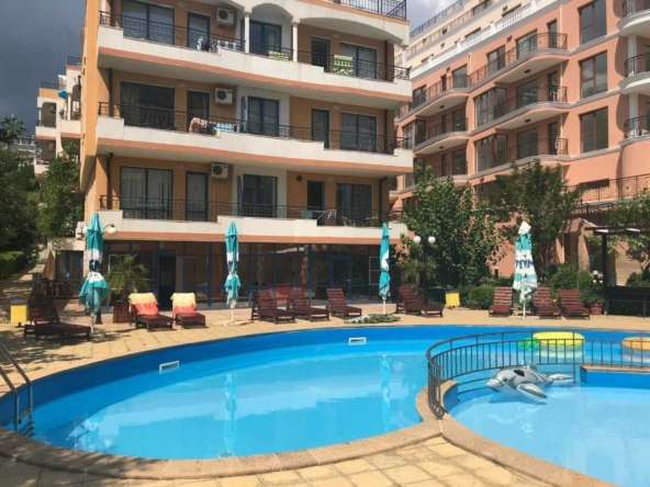 Дава се под наем Двустаен апартамент в Свети Влас - 70 кв.м за 250 € - Снимка #1