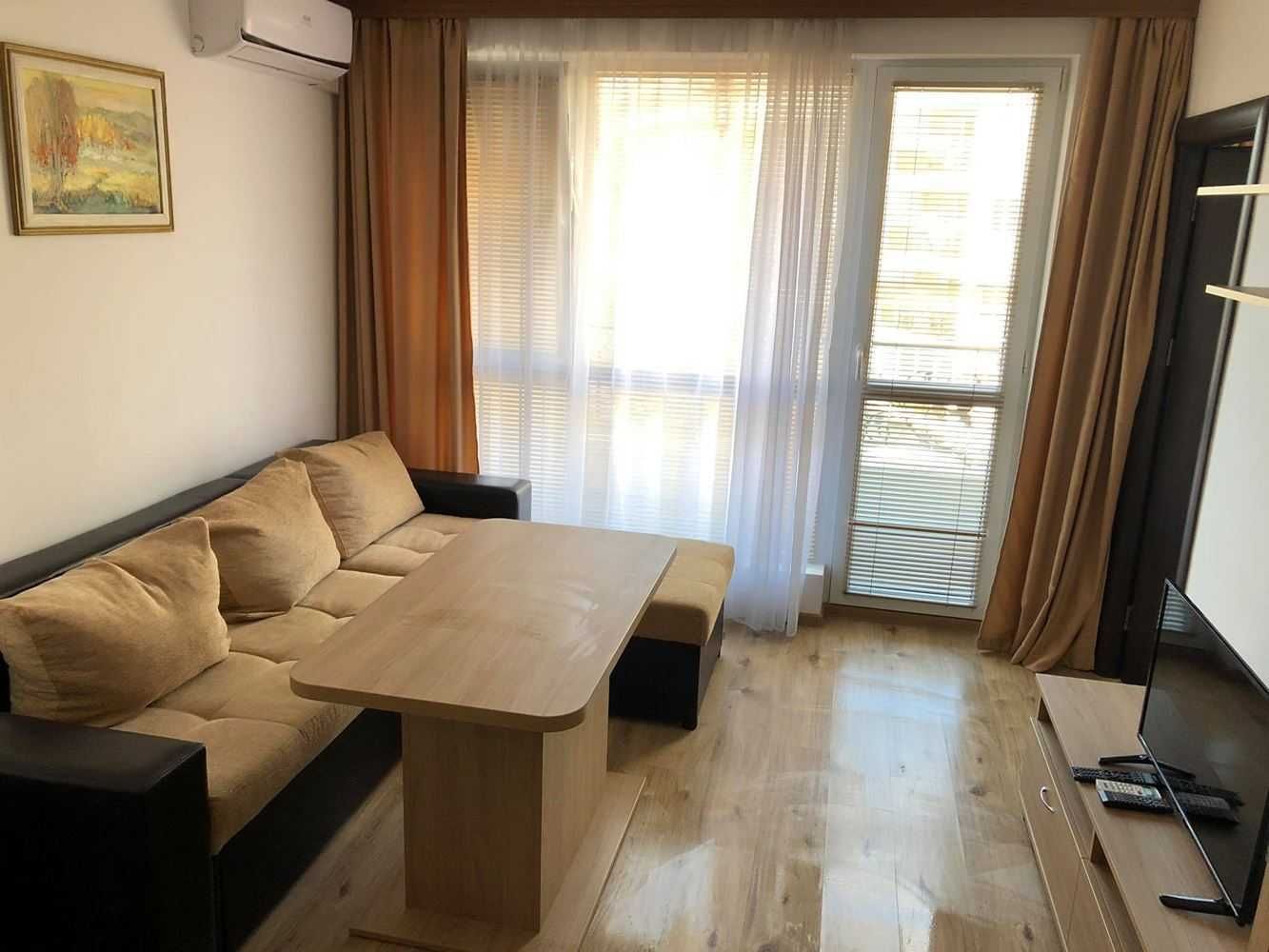 Дава се под наем Двустаен апартамент в Пловдив, Христо Смирненски - 50 кв.м за 480лв € - Снимка #2