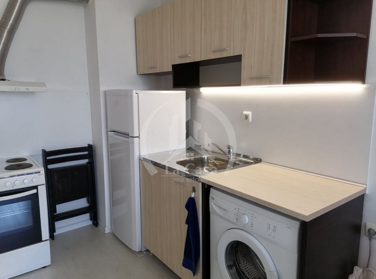 Дава се под наем Двустаен апартамент в София, Младост 4 - 50 кв.м за 375 € - Снимка #2