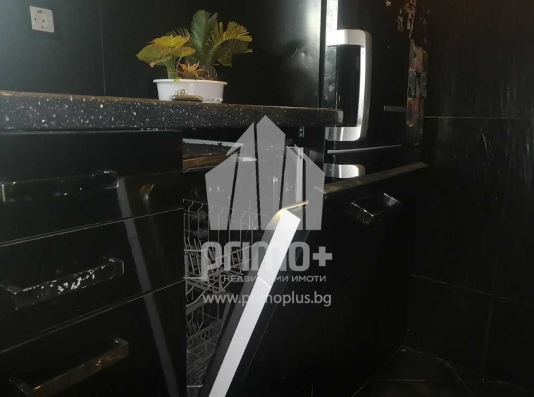 Къща в с. Владая, Област София-град - 191 кв.м за 1754 €/кв.м - Снимка #13