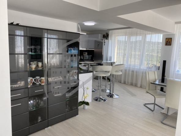 Многостаен апартамент в Варна, м-т Траката - 220 кв.м за 1000 €/кв.м - Снимка #1