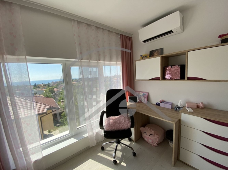 Многостаен апартамент в Варна, м-т Траката - 220 кв.м за 1000 €/кв.м - Снимка #10