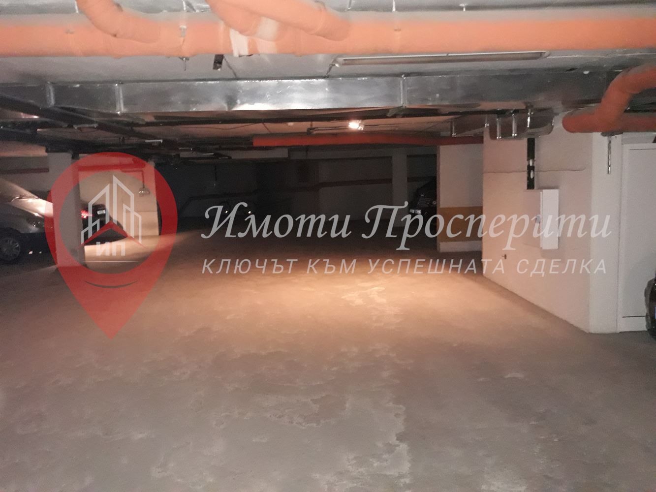 Дава се под наем Гараж / Паркомясто в София, Център - 20 кв.м за 215 € - Снимка #2
