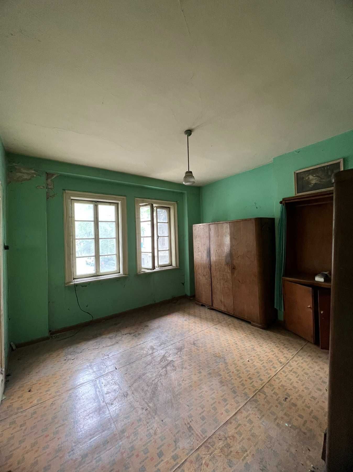 Тристаен апартамент в Пловдив, Център - 84 кв.м за 1072 €/кв.м - Снимка #3