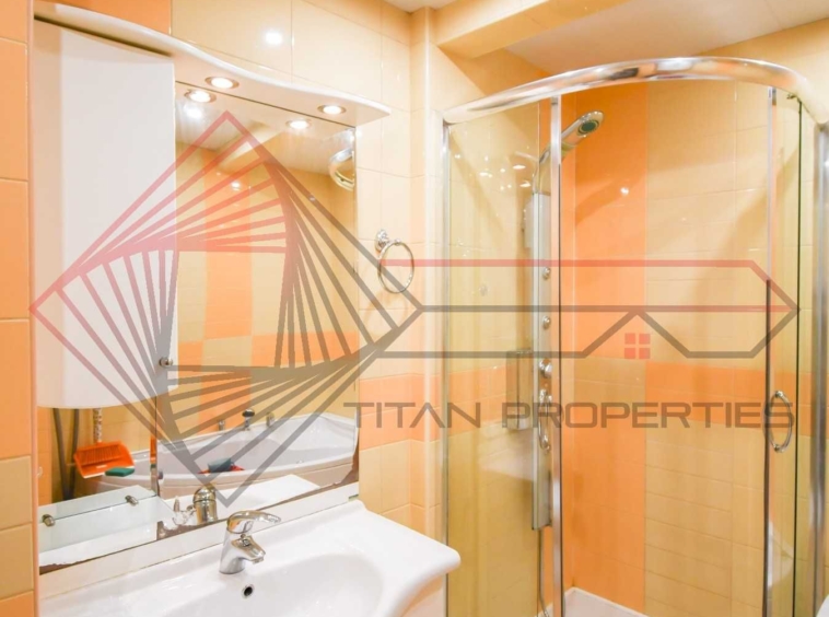Дава се под наем Тристаен апартамент в Пловдив, Южен - 110 кв.м за 320 € - Снимка #5