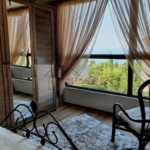 Дава се под наем Етаж от къща в Варна, м-т Св. Никола - 85 кв.м за 1200 € - Снимка #1