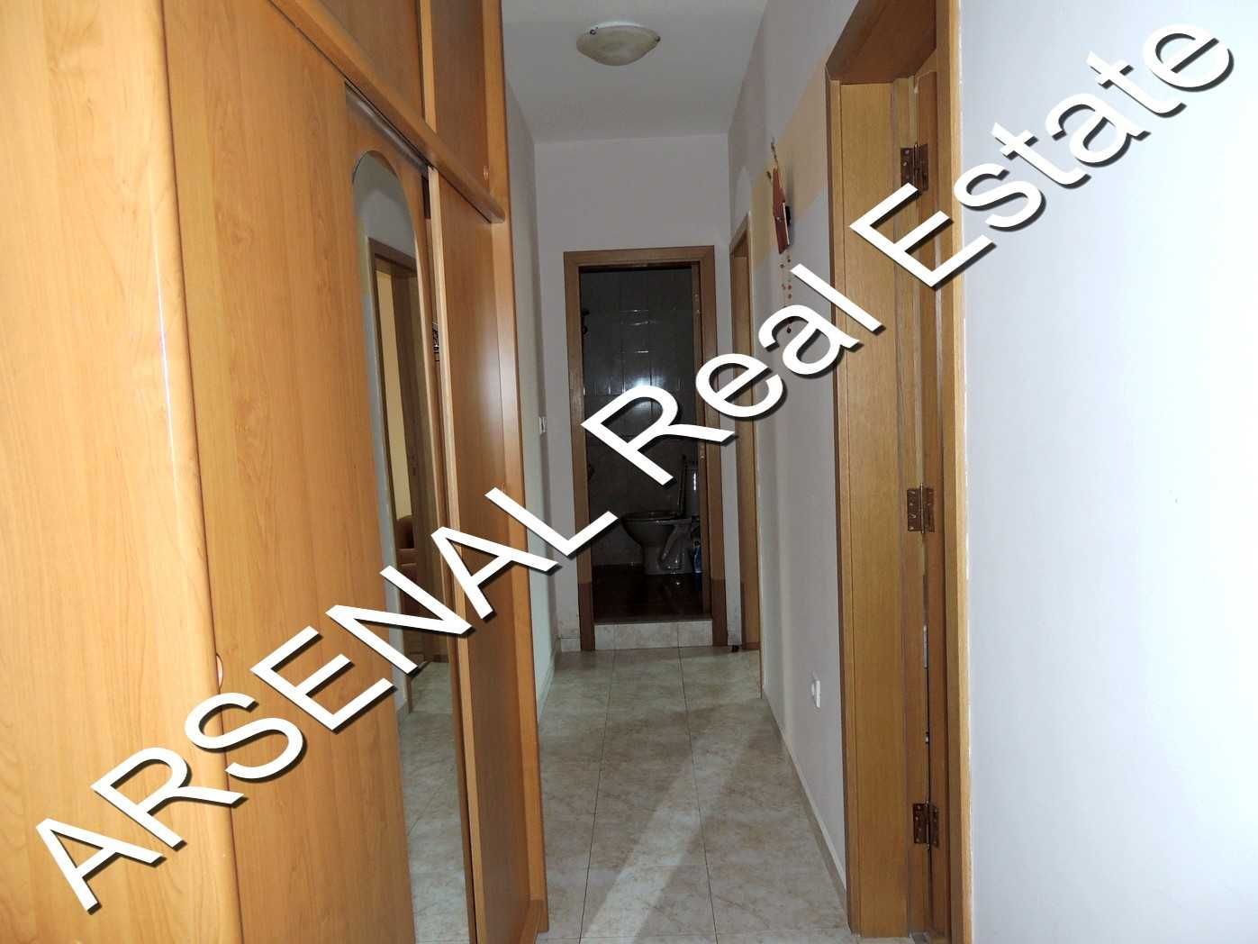 Дава се под наем Четиристаен апартамент в София, Център - 137 кв.м за 550 € - Снимка #2