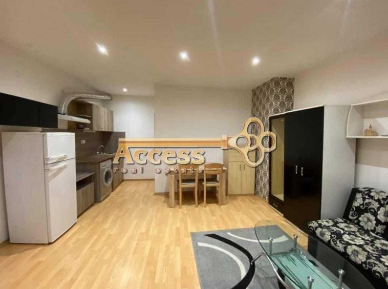 Дава се под наем Едностаен апартамент в Варна, Погреби - 35 кв.м за 150 € - Снимка #2