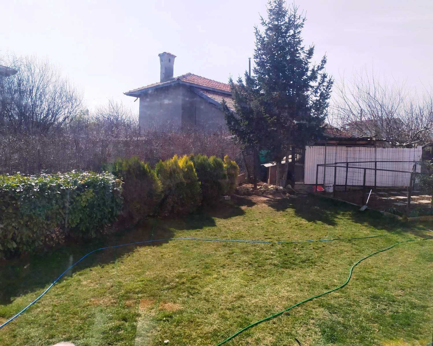 Къща в с. Близнаци, Област Варна - 440 кв.м за 591 €/кв.м - Снимка #1