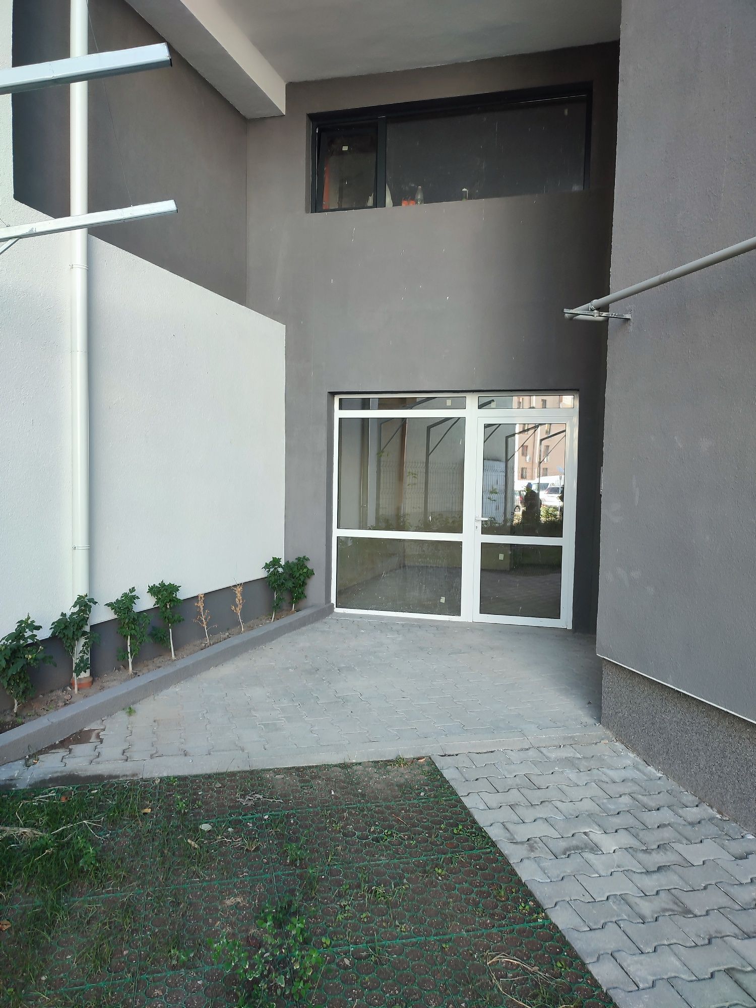 Офис в Стара Загора, Аязмото - 22 кв.м за 2273 €/кв.м - Снимка #3