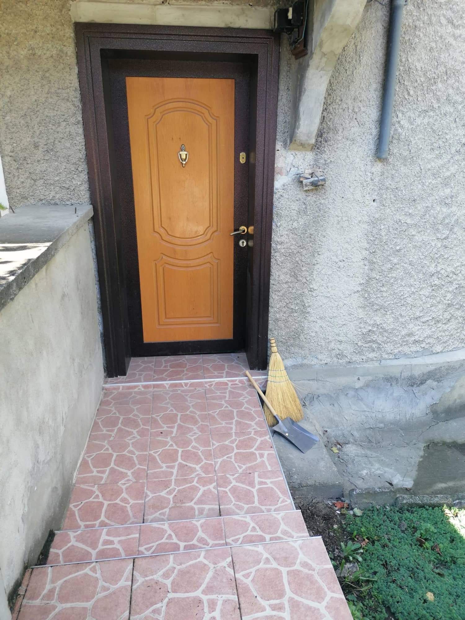 Къща в Търговище, Център - 120 кв.м за 2084 €/кв.м - Снимка #1