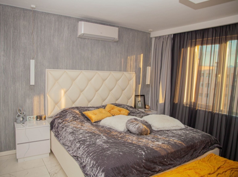 Четиристаен апартамент в Пазарджик, Идеален център - 220 кв.м за 841 €/кв.м - Снимка #19