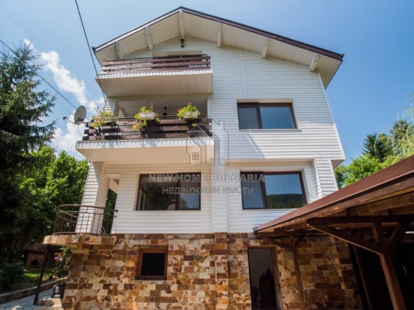 Къща в с. Кокаляне, Област София-град - 330 кв.м за 1667 €/кв.м - Снимка #1