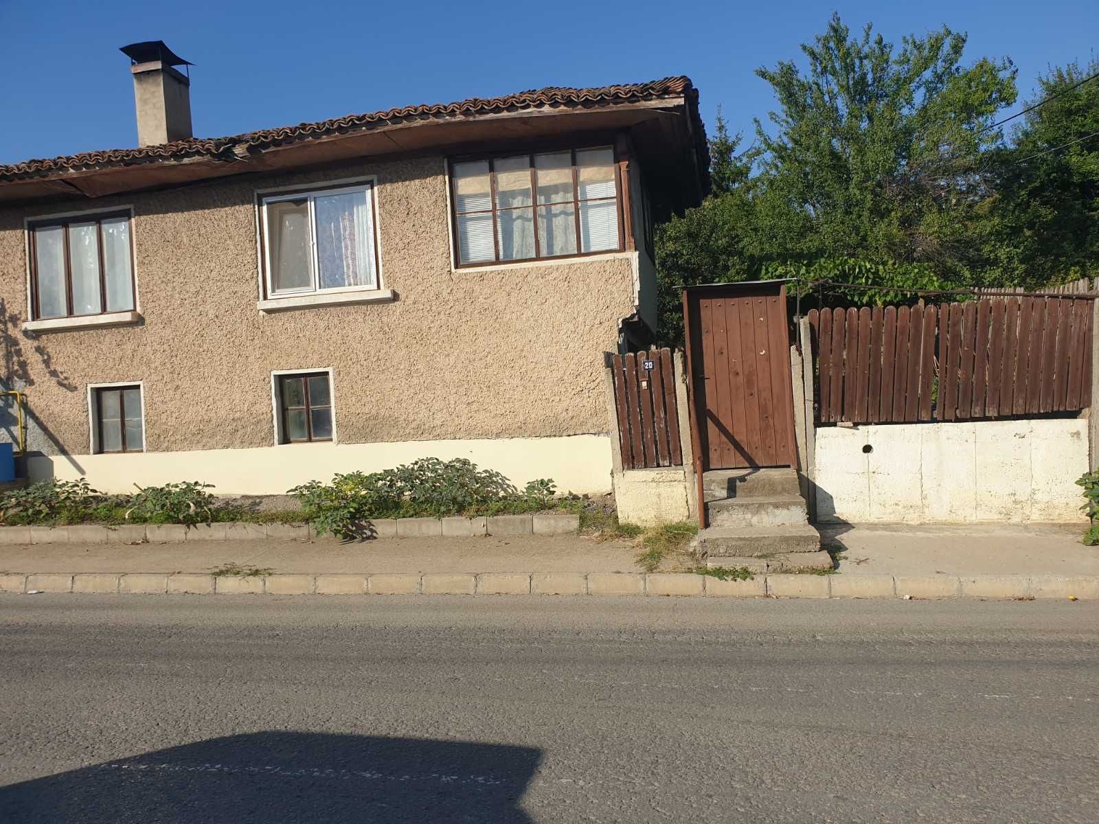 Четиристаен апартамент в Разград, Варош - 100 кв.м за 850 €/кв.м - Снимка #3