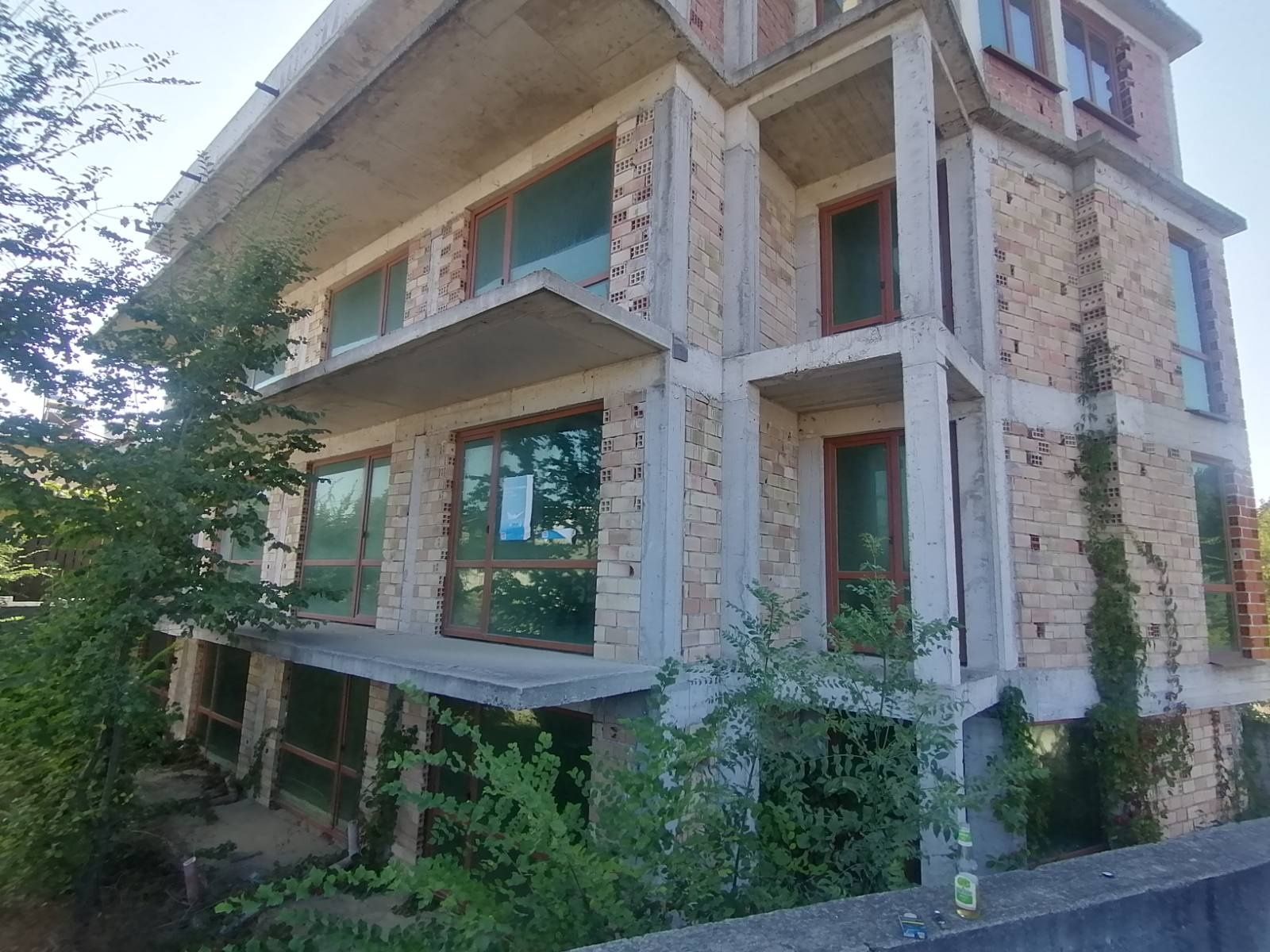 Хотел в с. Варвара, Област Бургас - 860 кв.м за 233 €/кв.м - Снимка #10