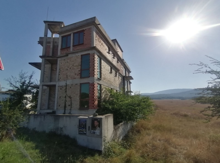 Хотел в с. Варвара, Област Бургас - 860 кв.м за 233 €/кв.м - Снимка #13