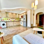 Дава се под наем Мезонет в Русе, Център - 180 кв.м за 210000 € - Снимка #1