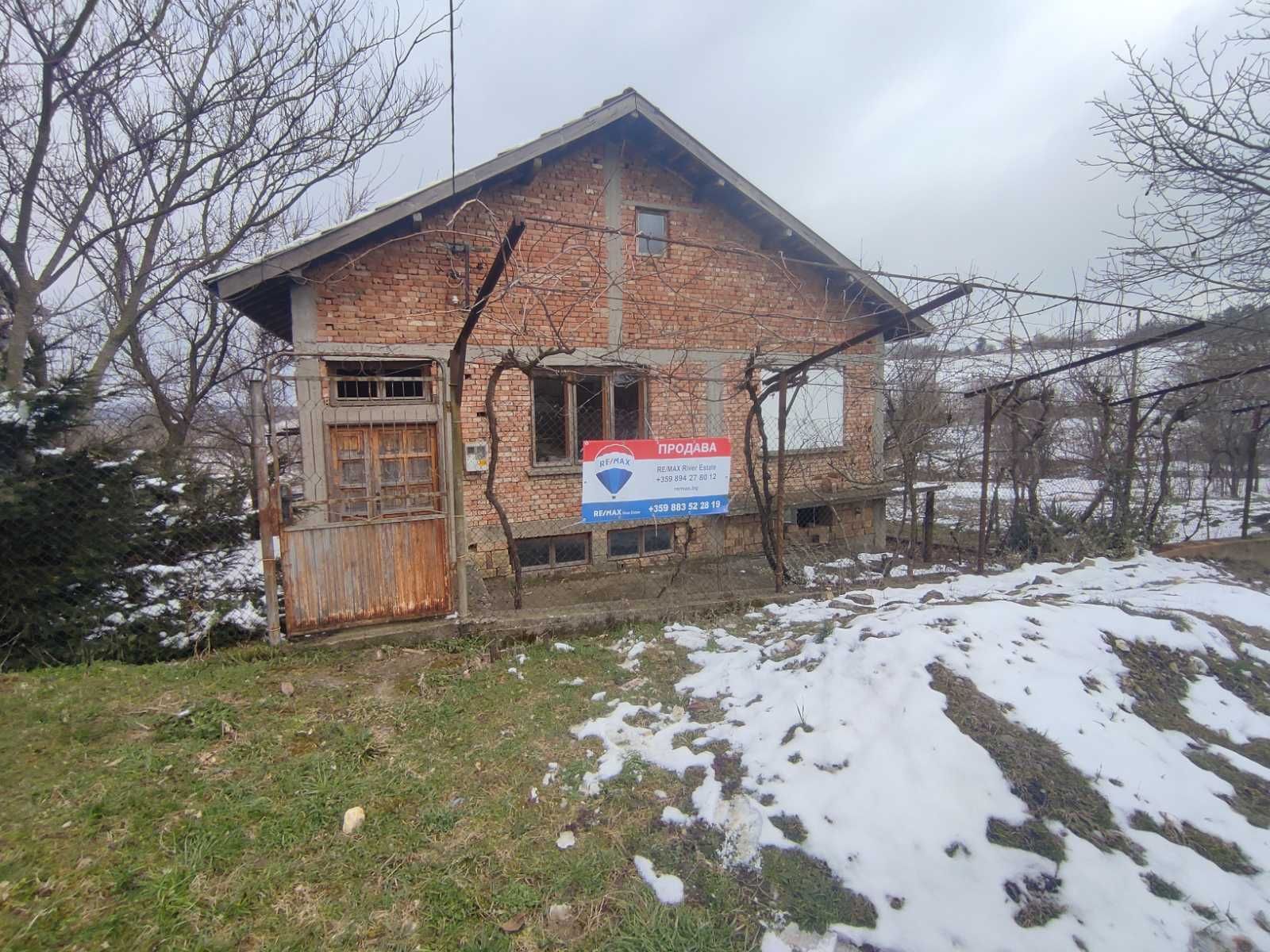 Къща в Борово - 420 кв.м за 48 €/кв.м - Снимка #1