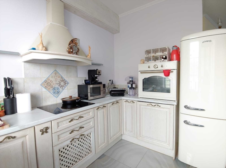Къща в с. Кошарица, Област Бургас - 208 кв.м за 1106 €/кв.м - Снимка #11