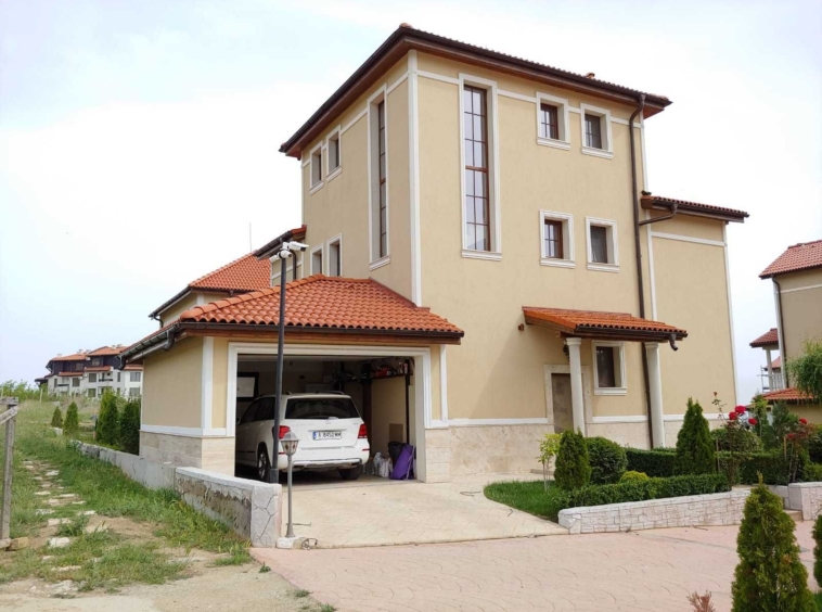 Къща в с. Кошарица, Област Бургас - 208 кв.м за 1106 €/кв.м - Снимка #20