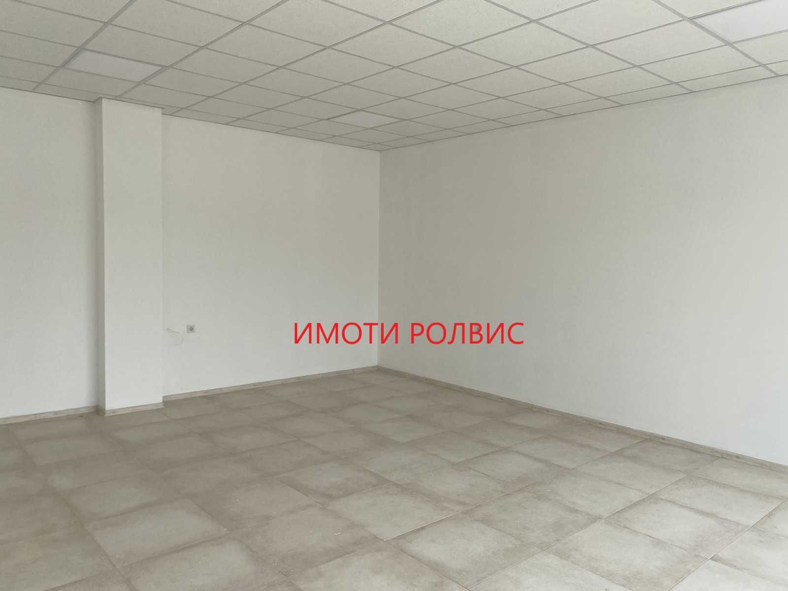 Дава се под наем Магазин в Шумен, Боян Българанов 2 - 58 кв.м за 800лв € - Снимка #7