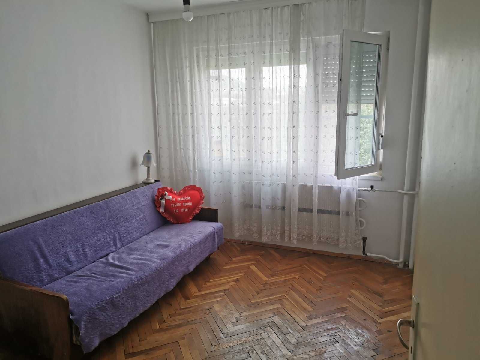 Дава се под наем Тристаен апартамент в Шумен, Тракия - 92 кв.м за 400лв € - Снимка #9