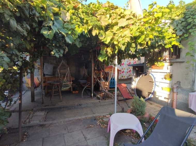 Къща в Варна, Христо Ботев - 55 кв.м за 1037 €/кв.м - Снимка #12