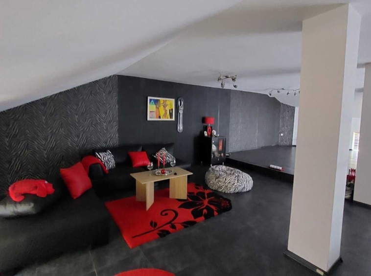 Къща в Варна, Гръцка махала - 320 кв.м за 532 €/кв.м - Снимка #7