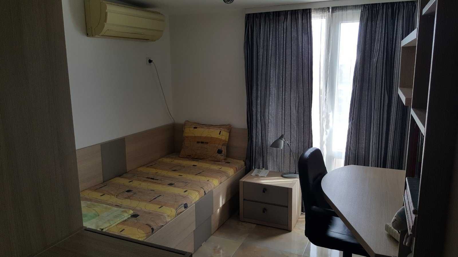 Дава се под наем Тристаен апартамент в Бургас, Център - 70 кв.м за 700лв € - Снимка #3
