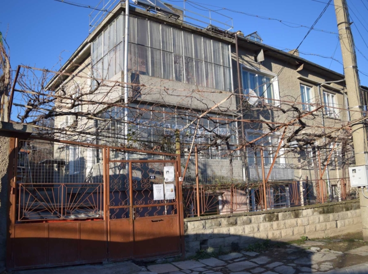 Етаж от къща в Каспичан - 100 кв.м за 800 €/кв.м - Снимка #8