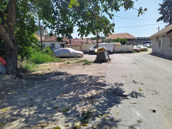 Парцел в Силистра, Център - 390 кв.м за 110 €/кв.м - Снимка #1