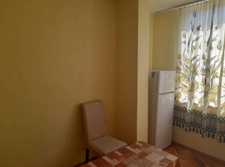 Дава се под наем Двустаен апартамент в Стара Загора, Македонски - 40 кв.м за 300лв € - Снимка #2
