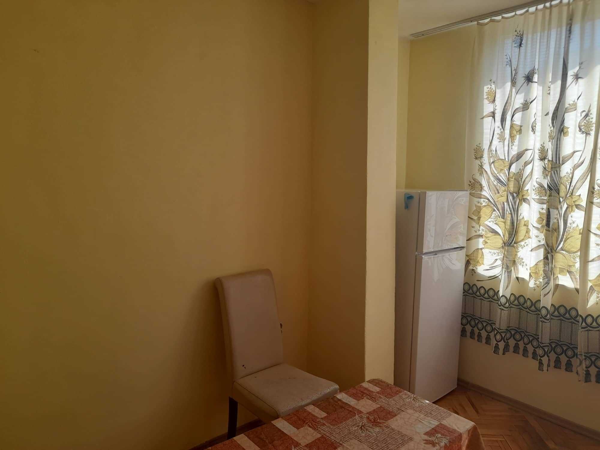 Дава се под наем Двустаен апартамент в Стара Загора, Македонски - 40 кв.м за 300лв € - Снимка #2