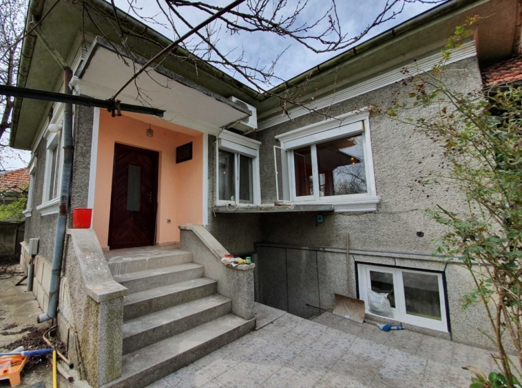Къща в с. Николово, Област Русе - 140 кв.м за 785 €/кв.м - Снимка #3