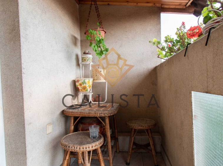 Дава се под наем Тристаен апартамент в София, Център - 100 кв.м за 475 € - Снимка #13