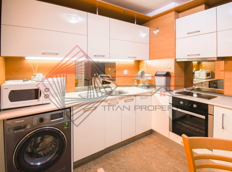 Дава се под наем Тристаен апартамент в Пловдив, Южен - 110 кв.м за 320 € - Снимка #1
