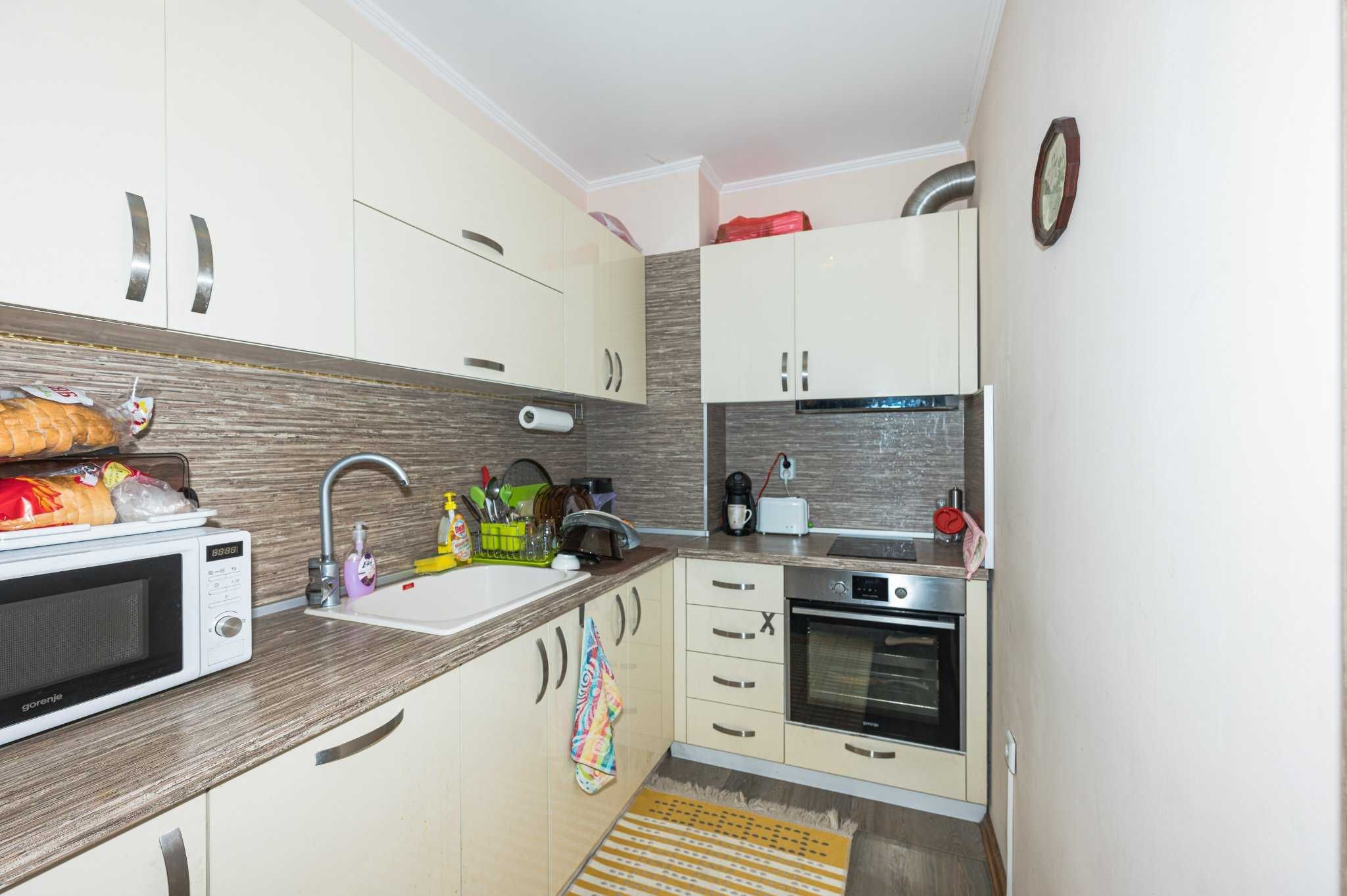 Двустаен апартамент в Пловдив, Гагарин - 91 кв.м за 1187 €/кв.м - Снимка #4