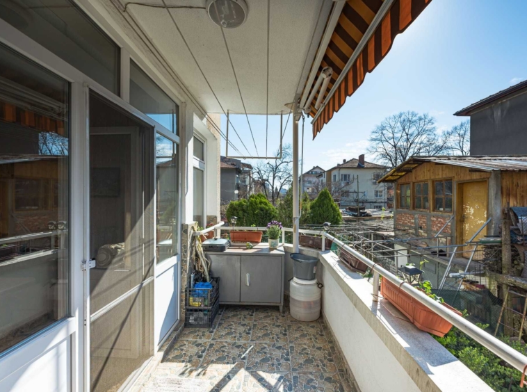 Двустаен апартамент в Пловдив, Гагарин - 91 кв.м за 1187 €/кв.м - Снимка #7