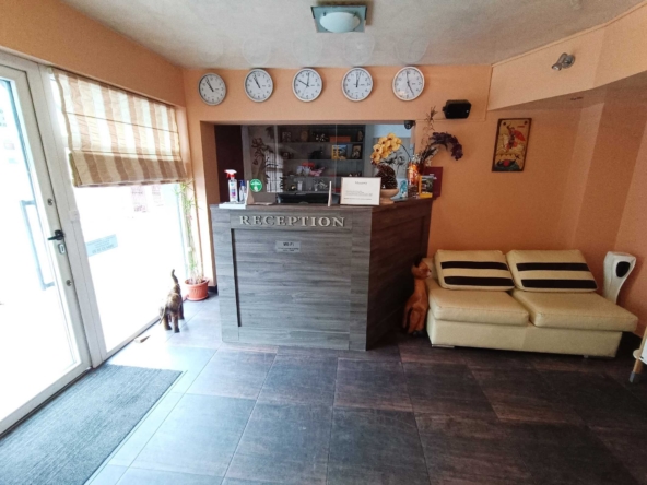 Хотел в Велинград - 670 кв.м за 1180 €/кв.м - Снимка #1