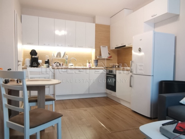 Двустаен апартамент в Варна, Победа - 50 кв.м за 1770 €/кв.м - Снимка #1