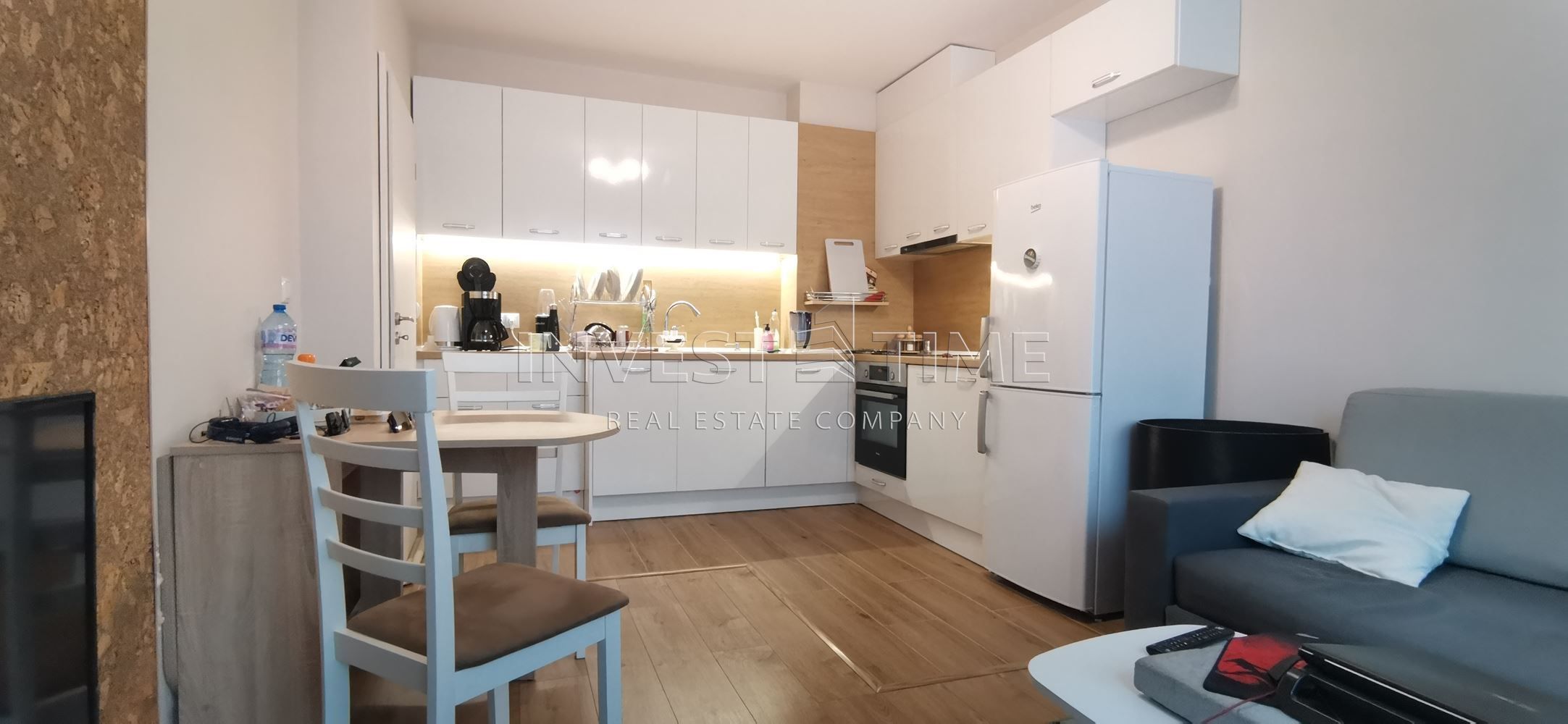 Двустаен апартамент в Варна, Победа - 50 кв.м за 1770 €/кв.м - Снимка #1