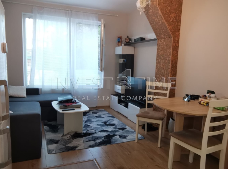 Двустаен апартамент в Варна, Победа - 50 кв.м за 1770 €/кв.м - Снимка #3