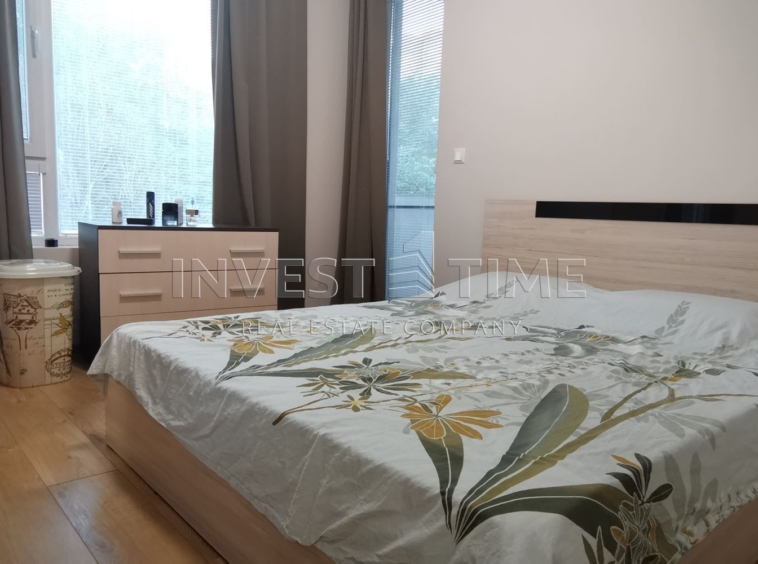 Двустаен апартамент в Варна, Победа - 50 кв.м за 1770 €/кв.м - Снимка #4